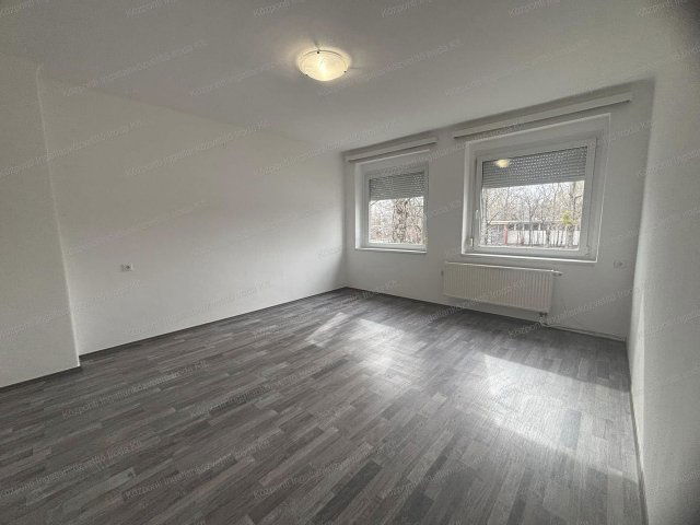 Kiadó téglalakás, albérlet, Oroszlányban 160 E Ft / hó