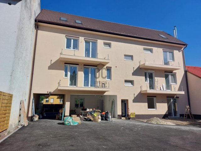 Eladó téglalakás, Budapesten, XIV. kerületben 105 M Ft, 4 szobás