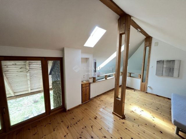 Eladó nyaraló, Pilisszentkereszten 119 M Ft, 4 szobás