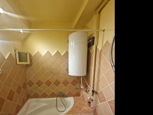 Eladó téglalakás, Budapesten, XXI. kerületben, Béke téren