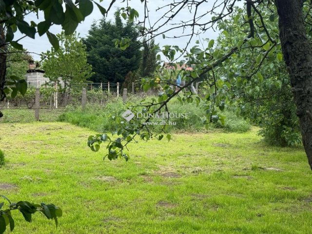 Eladó telek, Szigetszentmártonban 28 M Ft / költözzbe.hu