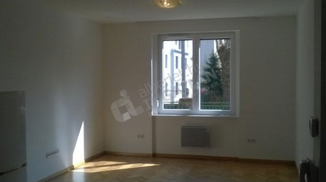 Kiadó téglalakás, albérlet, XIV. kerületben, Bácskai utcában