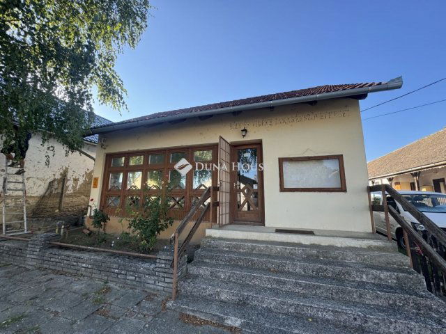 Eladó családi ház, Majson 7.9 M Ft / költözzbe.hu