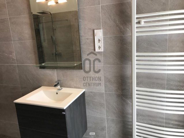 Eladó téglalakás, Budapesten, VIII. kerületben 110 M Ft