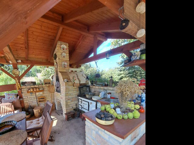 Eladó családi ház, Győrött 62.99 M Ft, 4 szobás