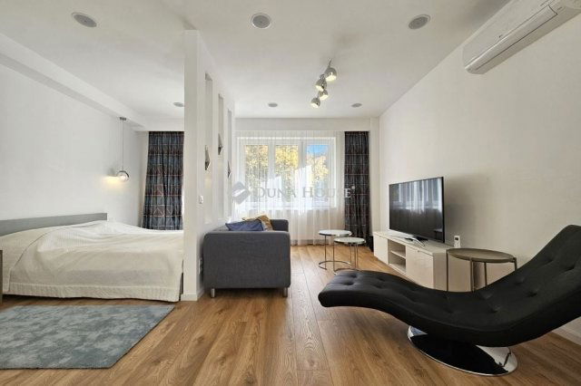 Eladó téglalakás, Budapesten, I. kerületben 119.9 M Ft, 1 szobás