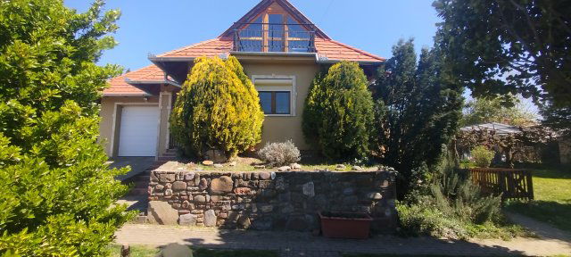 Eladó családi ház, Cserszegtomajon 158 M Ft, 3 szobás