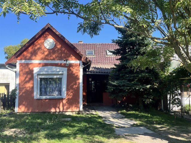 Eladó családi ház, Sarkadon 12.9 M Ft, 3 szobás