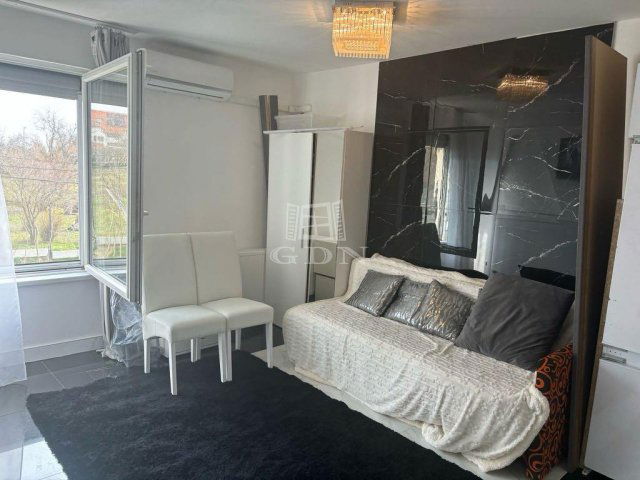 Eladó téglalakás, Cserszegtomajon 24.9 M Ft, 1 szobás