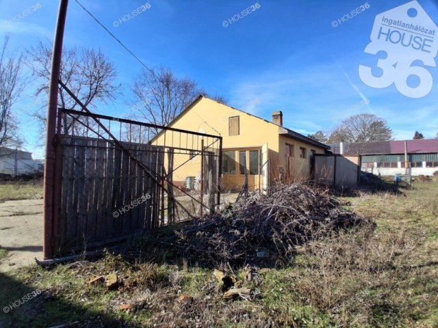 Eladó ipari ingatlan, Kecskeméten 80 M Ft / költözzbe.hu