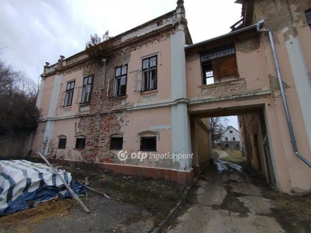 Eladó ipari ingatlan, Sásdon 500 M Ft / költözzbe.hu