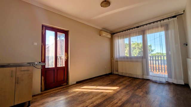 Kiadó családi ház, albérlet, Kecskeméten 110 E Ft / hó