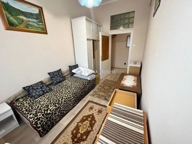 Eladó téglalakás, Nagykanizsán 45.8 M Ft, 3 szobás