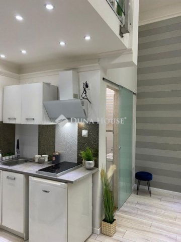 Eladó téglalakás, Budapesten, VII. kerületben 49.8 M Ft