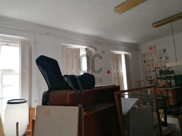 Eladó iroda, Baranyajenőn 56.99 M Ft, 4 szobás