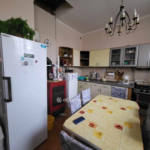 Eladó családi ház, Hajdúhadházon 69.9 M Ft, 2+2 szobás