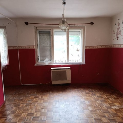 Eladó téglalakás, Kecskeméten 27 M Ft, 2 szobás