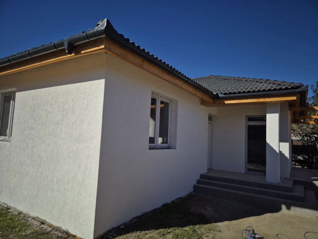 Eladó családi ház, Pilisen 68 M Ft, 4 szobás