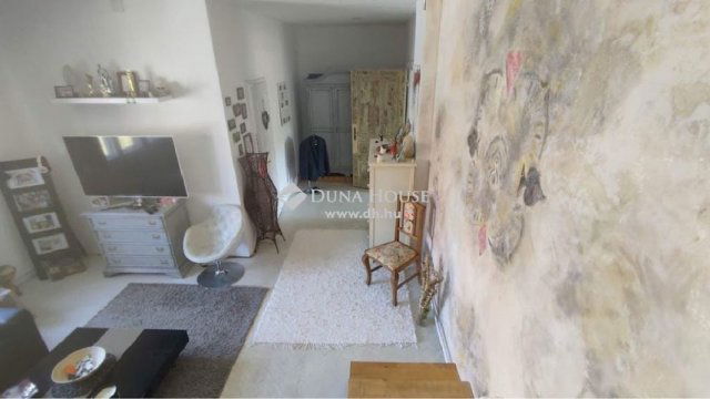 Eladó téglalakás, Szombathelyen 87.75 M Ft, 4 szobás