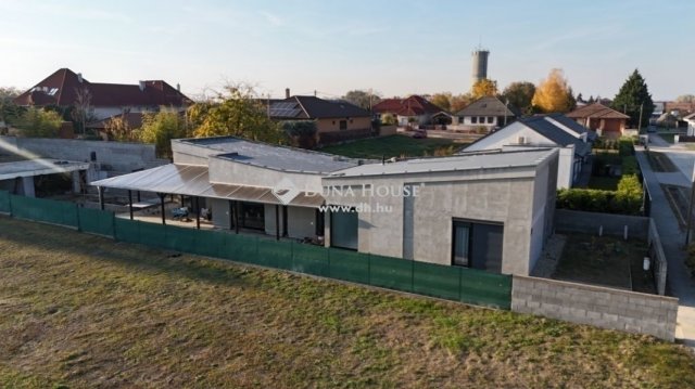 Eladó családi ház, Dabason 125 M Ft, 3 szobás