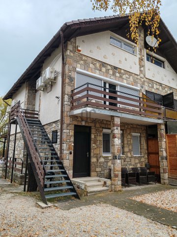 Eladó ikerház, Zamárdiban 184.9 M Ft, 6 szobás