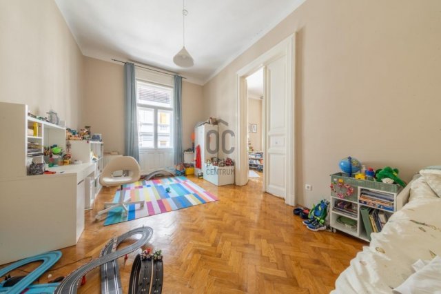 Eladó téglalakás, Budapesten, VIII. kerületben 144.9 M Ft