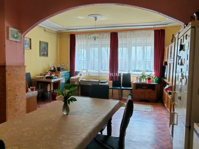 Eladó családi ház, Galgahévízen 43 M Ft, 3 szobás