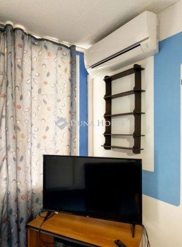 Eladó panellakás, Pécsett 52.9 M Ft, 2 szobás