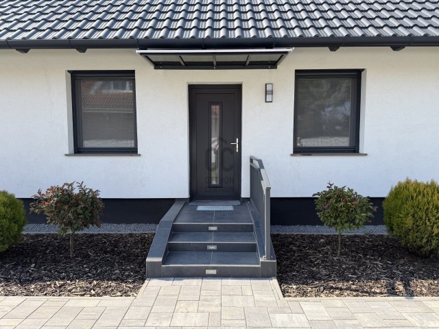 Eladó családi ház, Abonyban 108 M Ft, 3 szobás