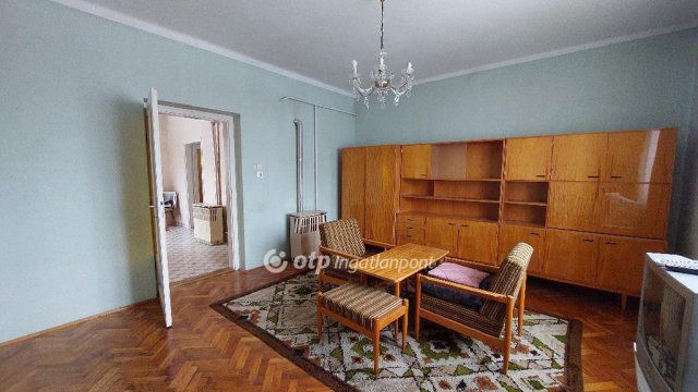 Eladó családi ház, Dévaványán 18 M Ft, 2 szobás