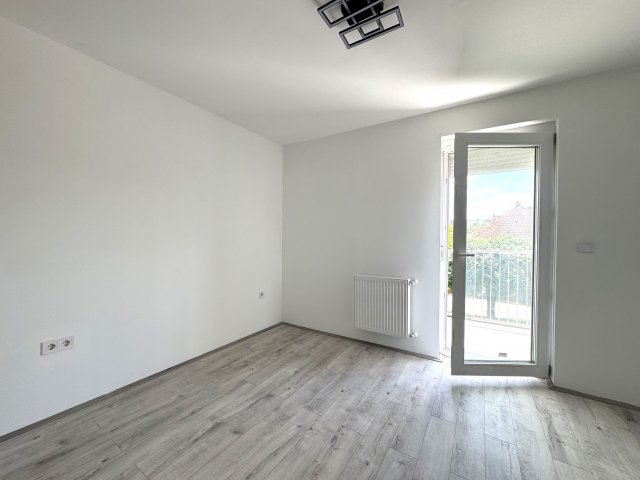 Kiadó téglalakás, albérlet, Pécsett, Móra Ferenc utcában