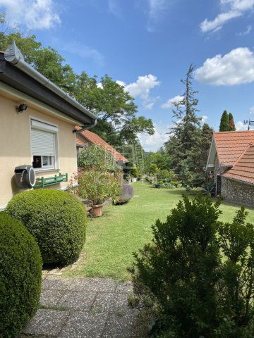 Eladó családi ház, Rezin 59.758 M Ft, 2 szobás