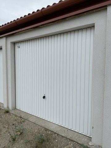 Eladó garázs, Várpalotán 6.9 M Ft / költözzbe.hu