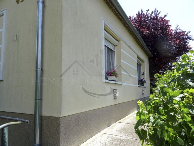 Eladó családi ház, Vámosszabadin 69.5 M Ft, 3 szobás