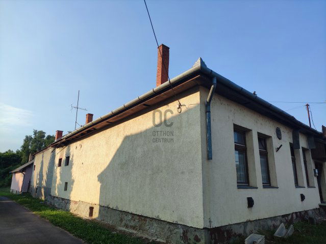 Eladó családi ház, Zalaszentivánon 44.5 M Ft, 6 szobás