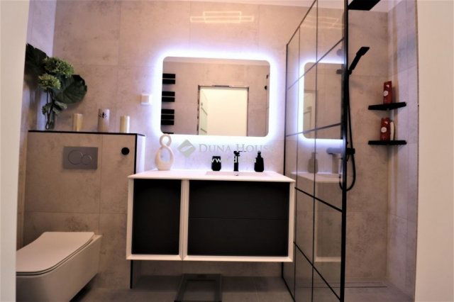 Eladó téglalakás, Budapesten, XIII. kerületben 350 M Ft