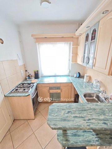 Eladó családi ház, Budapesten, III. kerületben 159 M Ft