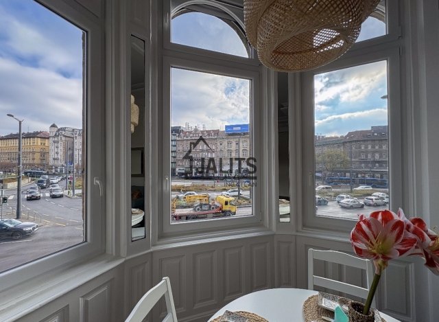 Eladó téglalakás, Budapesten, VIII. kerületben, Baross téren