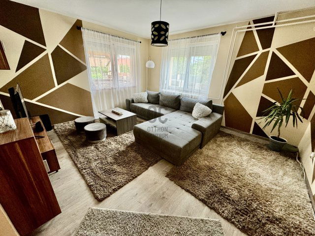 Eladó családi ház, Ráckeresztúron 94.9 M Ft, 5 szobás