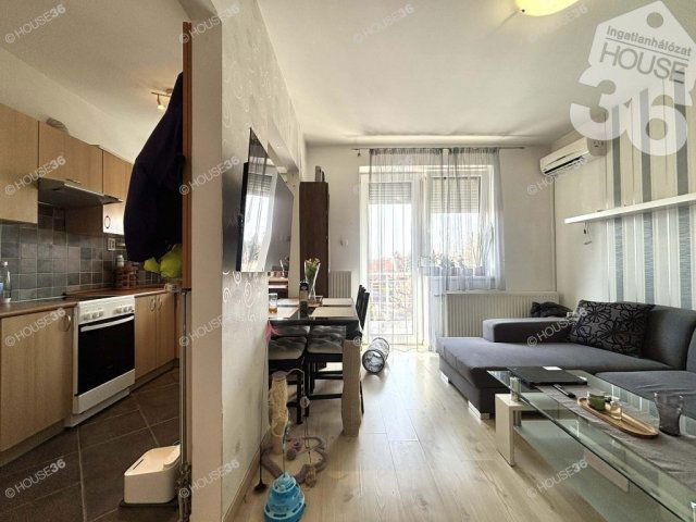 Eladó téglalakás, Kecskeméten 41.9 M Ft, 2 szobás