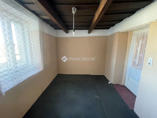 Eladó családi ház, Sülysápon 38.99 M Ft, 3 szobás