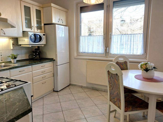 Kiadó téglalakás, albérlet, Szolnokon 150 E Ft / hó, 1+1 szobás