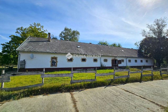 Eladó mezogazdasagi ingatlan, Faddon 119.9 M Ft