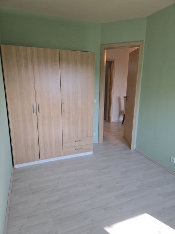 Kiadó téglalakás, albérlet, XXII. kerületben, III. utcában