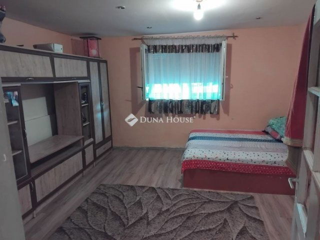 Eladó családi ház, Lajosmizsén 22.7 M Ft, 2 szobás
