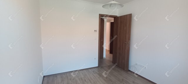 Eladó téglalakás, Mosonmagyaróváron 58.4 M Ft, 3 szobás