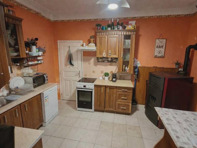 Eladó családi ház, Budapesten, XV. kerületben 127.9 M Ft