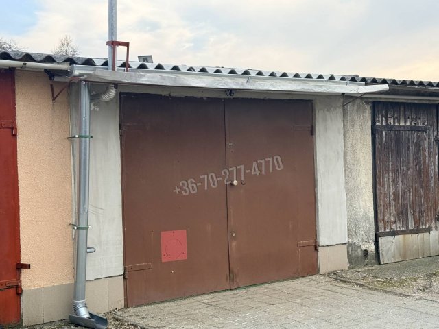 Eladó garázs, Oroszlányban 6.7 M Ft / költözzbe.hu
