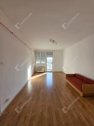 Eladó téglalakás, Győrött 45 M Ft, 2 szobás