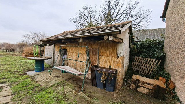 Eladó családi ház, Áporkán 72.9 M Ft, 3 szobás